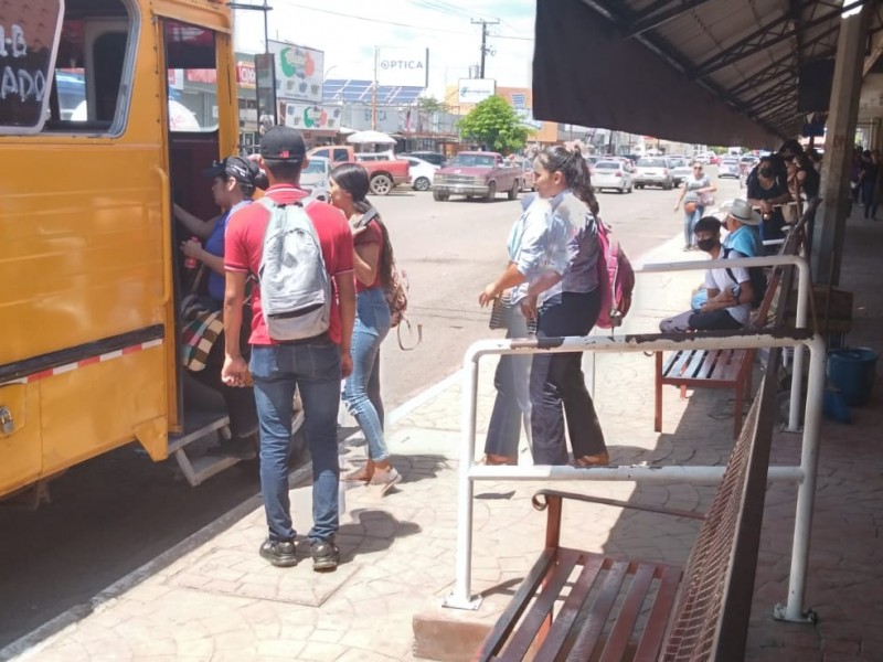 Regreso a clases evidencia el problema del transporte en Navojoa