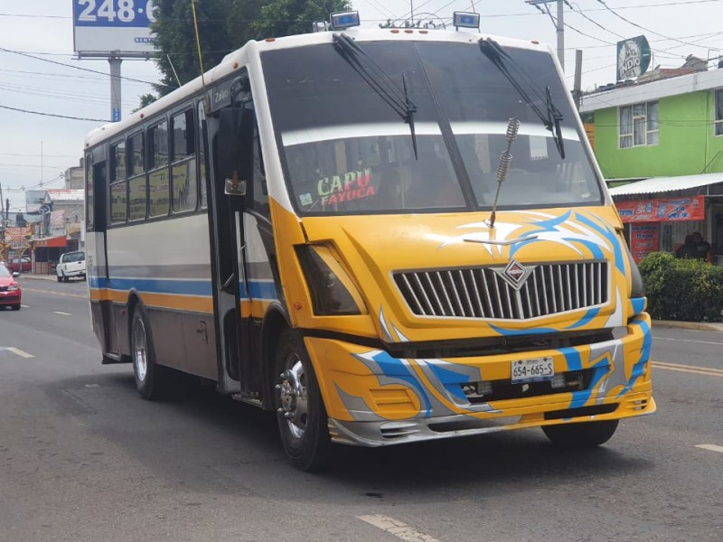 Regreso a clases pone en jaque transporte público; denuncian deficiencias