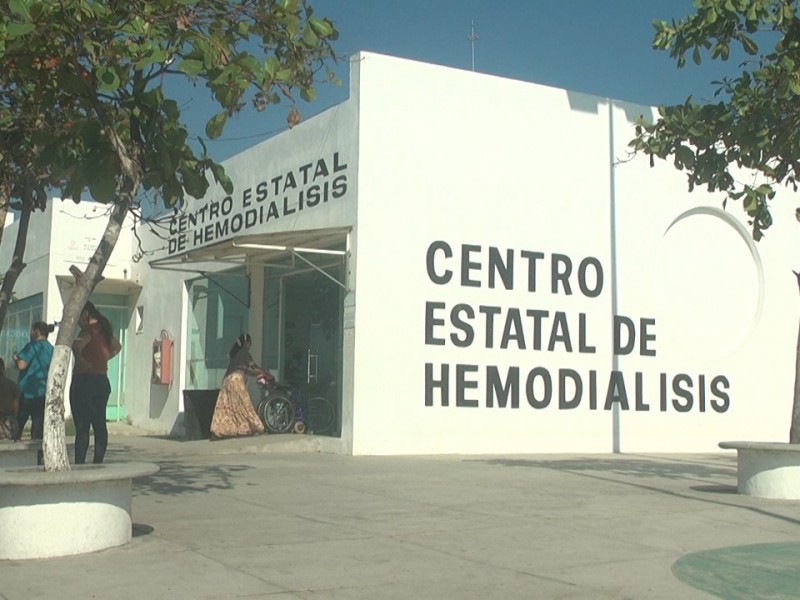 Regularizan servicios en Centro Estatal de Hemodiálisis