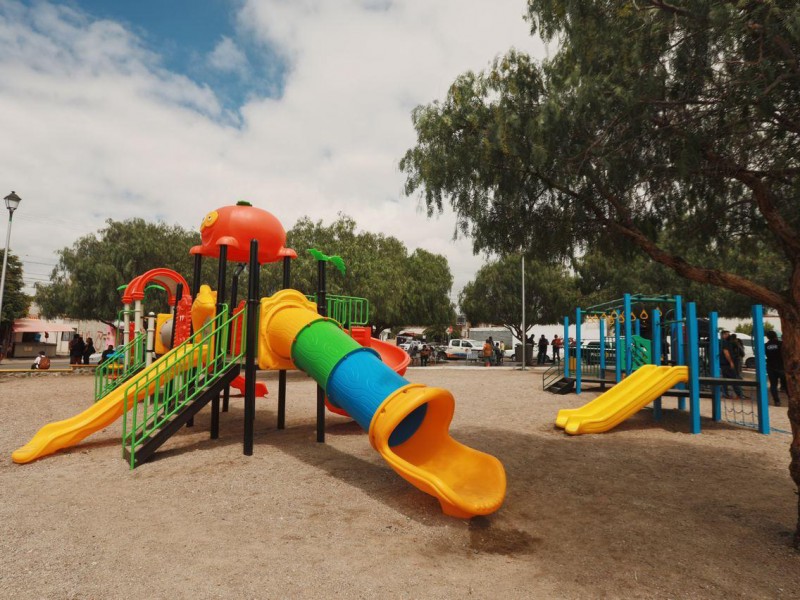 Rehabilitan 78 parques en la capital queretana