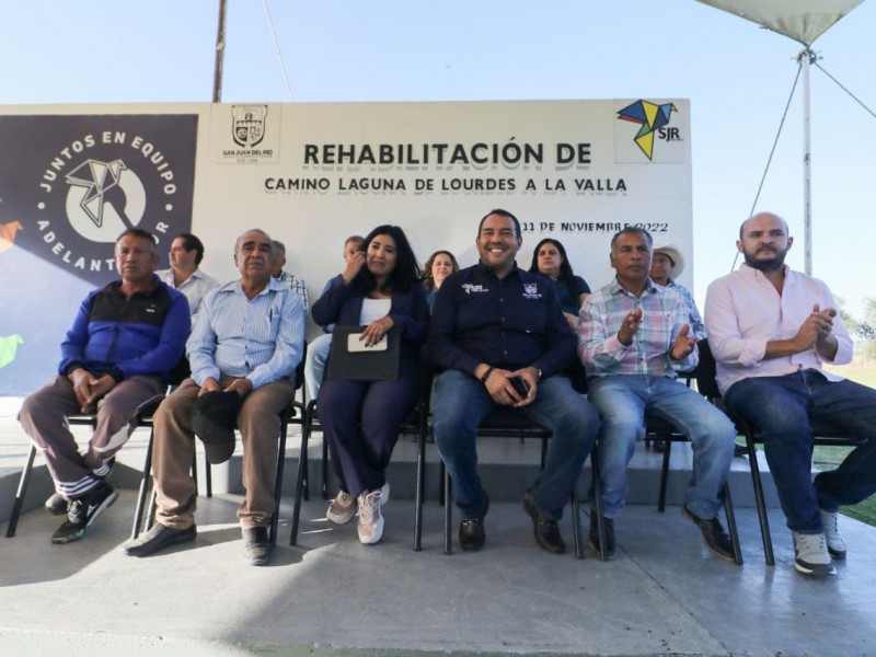 Rehabilitan camino a Laguna de Lourdes-La Valla en SJR