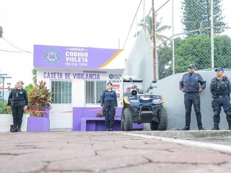 Rehabilitan casetas de la policía de Tepic