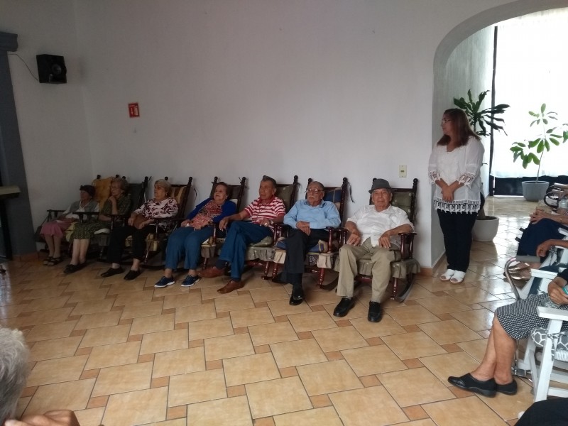 Rehabilitan la Casa del Abuelo en Tepic