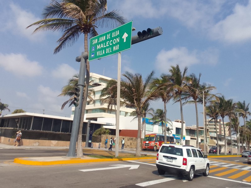 Rehabilitan los semáforos en Veracruz