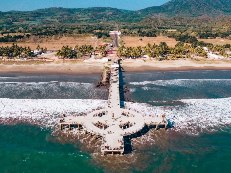 Rehabilitan muelle de Matanchén tras haber sido vandalizado