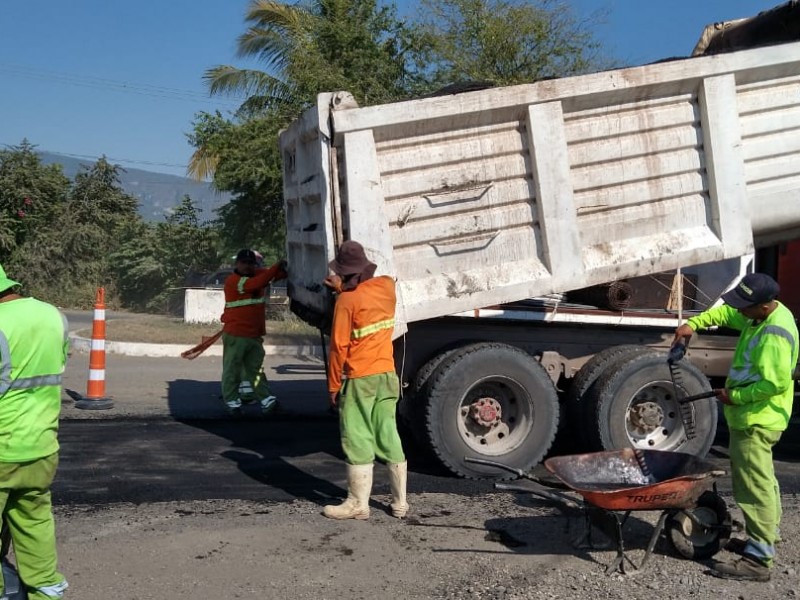 Rehabilitarán carretera Tecomán-Cofradía de Morelos