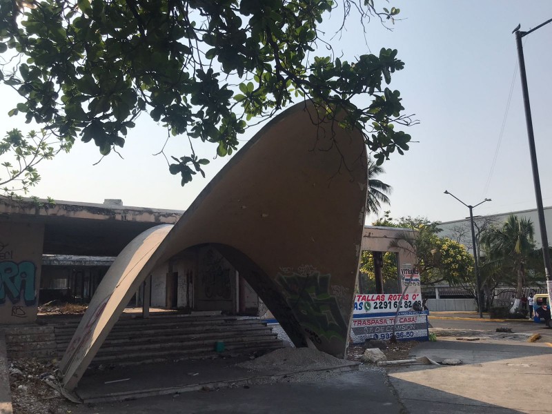 Rehabilitarán edificio abandonado en Diaz Mirón