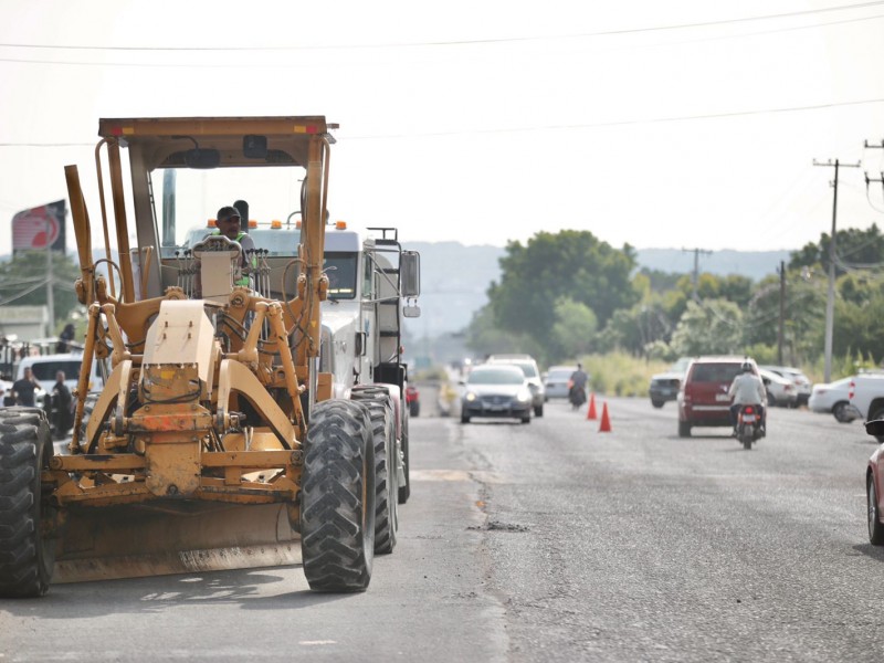 Rehabilitarán tres tramos carreteros en Tierra Caliente