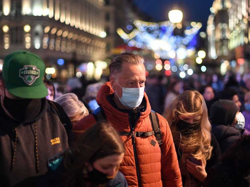 Reino Unido prevé levantar restricciones sanitarias anti Covid-19