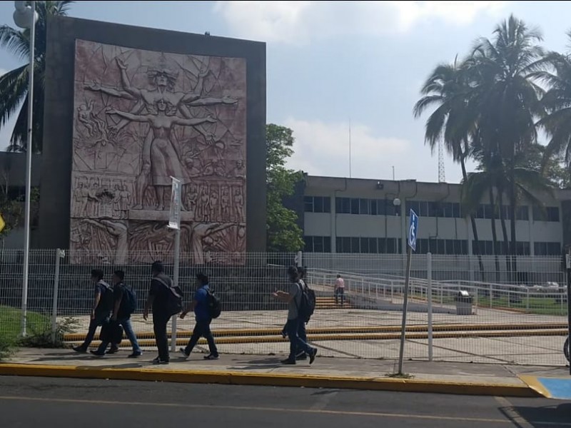 Relacionan desaparición de jóvenes con página de facebook