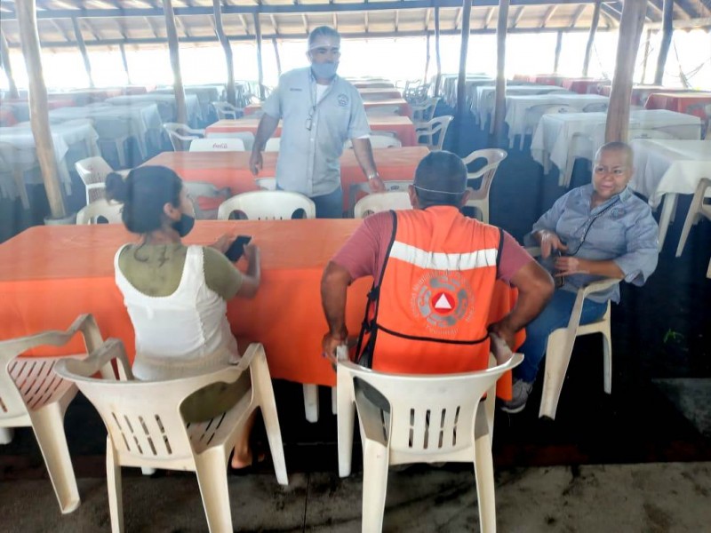 Relajan aislamiento en restaurantes de Tecomán