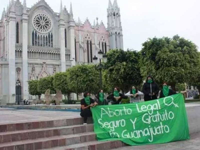 Religión e ideología conservadora; rechazan legalización del aborto en Guanajuato