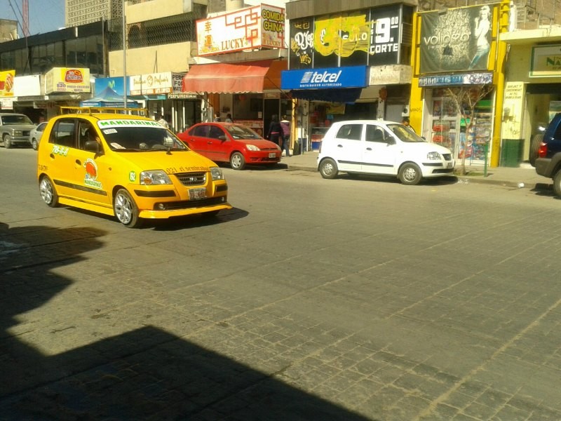 Renovarán 8 mil concesiones de taxis