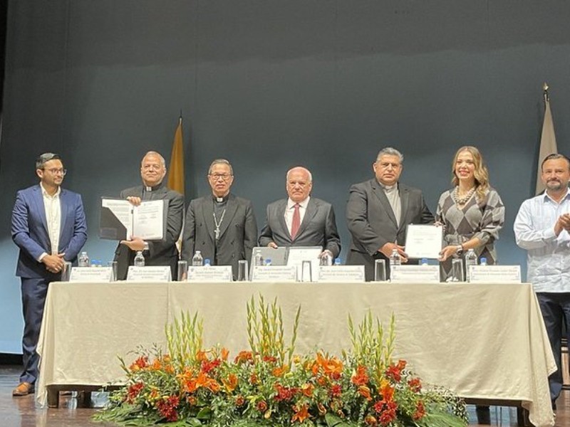 Firman convenio para validar estudios profesionales de seminaristas y ex alumnos