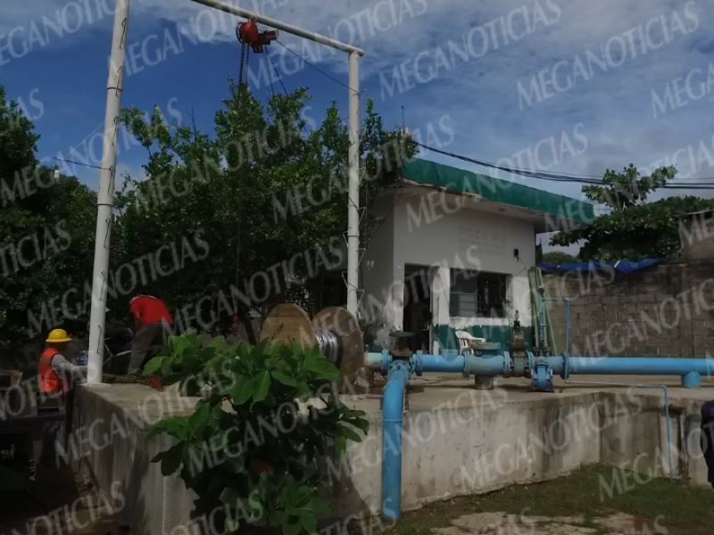 Renuevan equipos de bombeos en pozos de Juchitán
