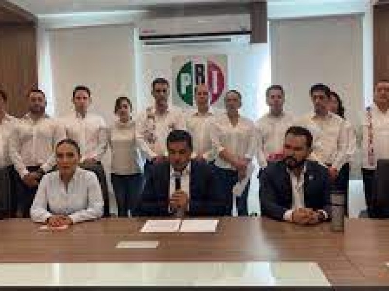 Renuncian al PRI 15 presidentes municipales en Hidalgo