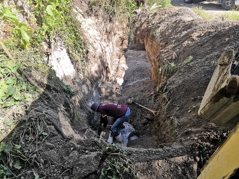 Reparaciones provocan suspensión de agua en 10 colonias