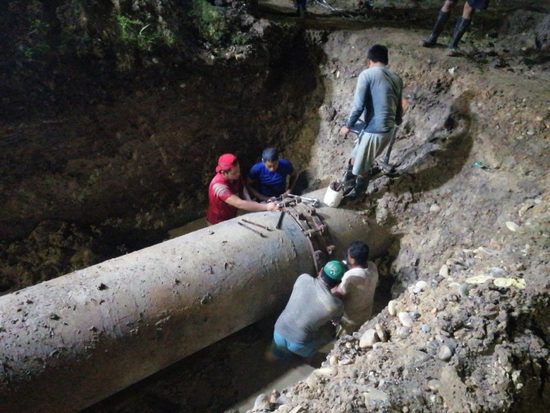 Reparan fuga de agua en Higueral; reactivan bombeo a Tuxpan