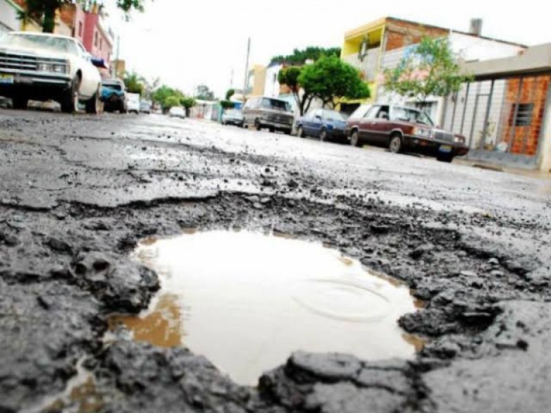 Reparan más de 19 mil baches