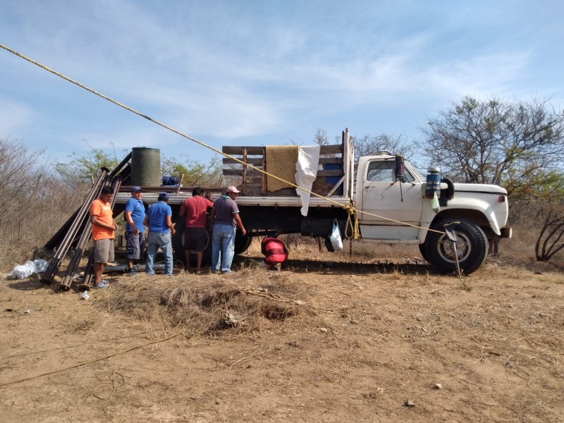 Reparan sistema de agua potable en el fraccionamiento Guiengola, Tehuantepec