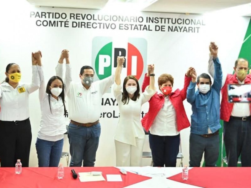 Reparten PRI, PAN y PRD candidaturas para alcaldías en Nayarit