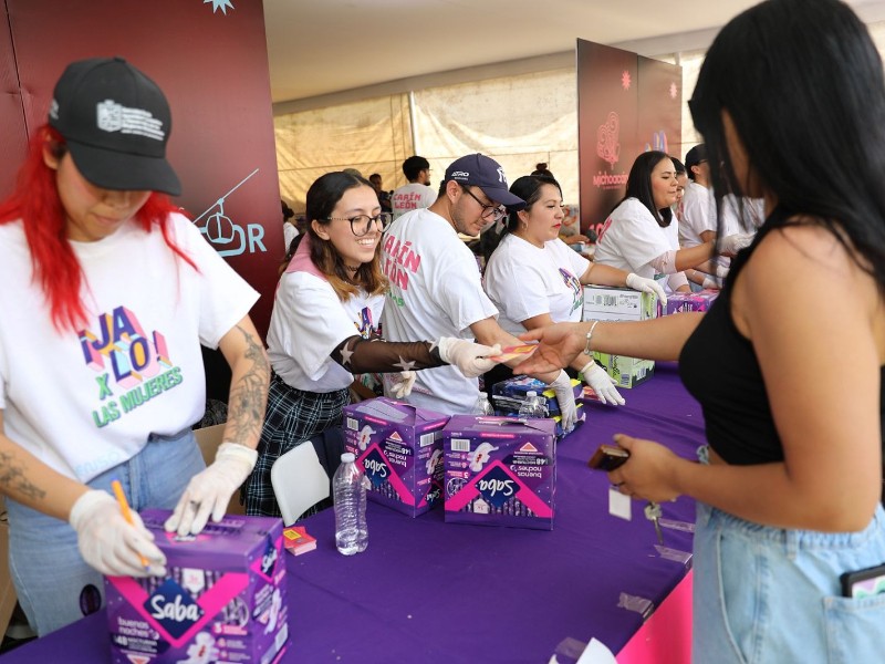 Reparto de productos menstruales comenzará en Aquila y Lázaro Cárdenas