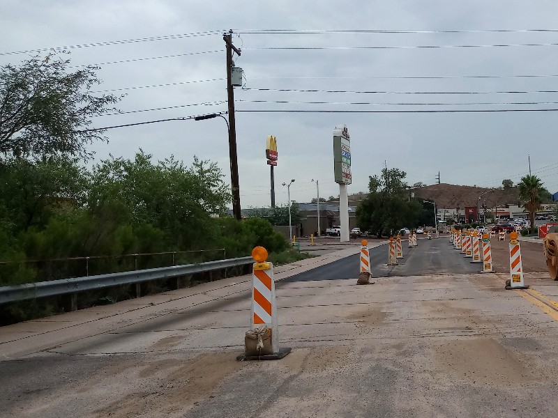 Repavimentarán camino a lago Peña Blanca Repavimentarán camino a lago Peña Blanca