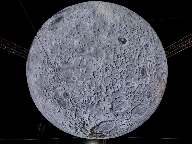 Replica exacta de la luna estará en Querétaro todo octubre