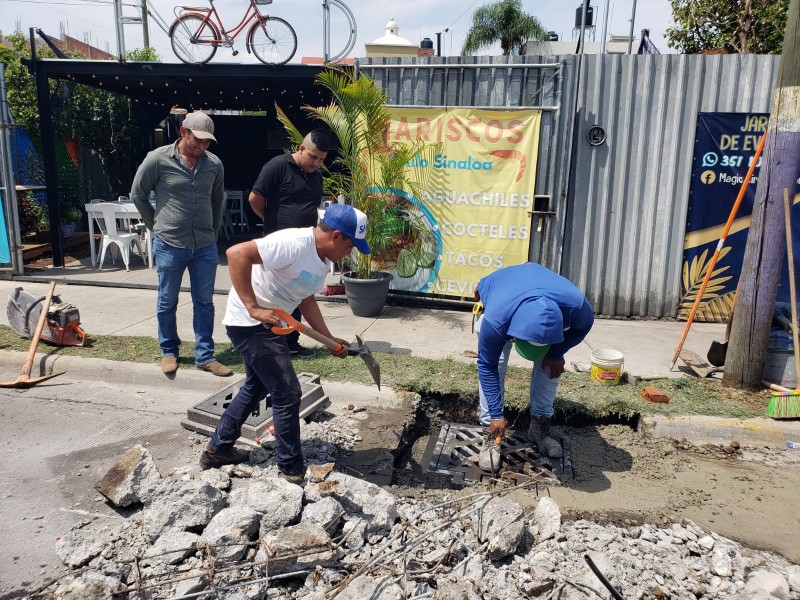 Reponen rejillas pluviales para evitar accidentes en zona urbana