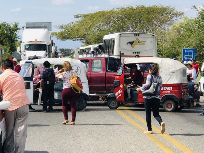 Reporta Oaxaca tres movilizaciones diarias, entre marchas, plantones y bloqueos