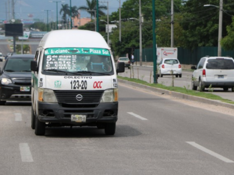 Reportan 20 por ciento de afluencia transportistas por COVID-19