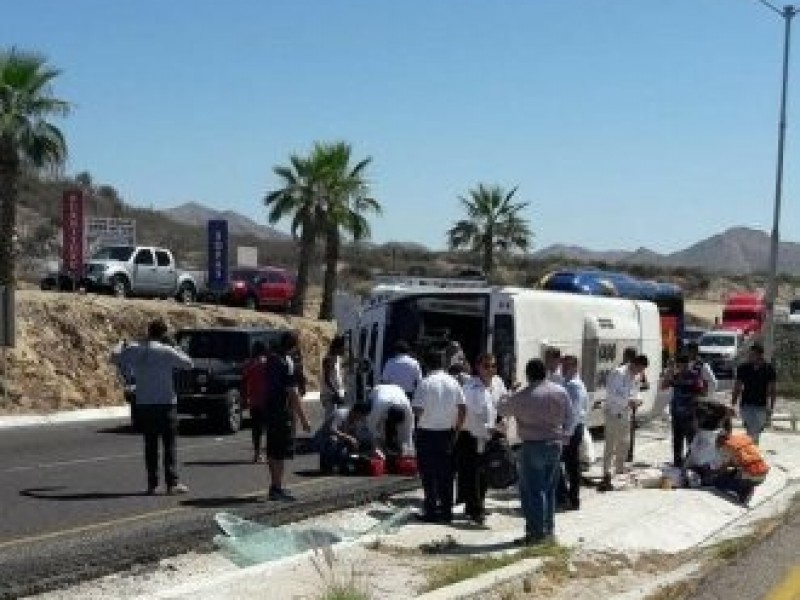 Reportan accidente de autobús en la transpeninsular