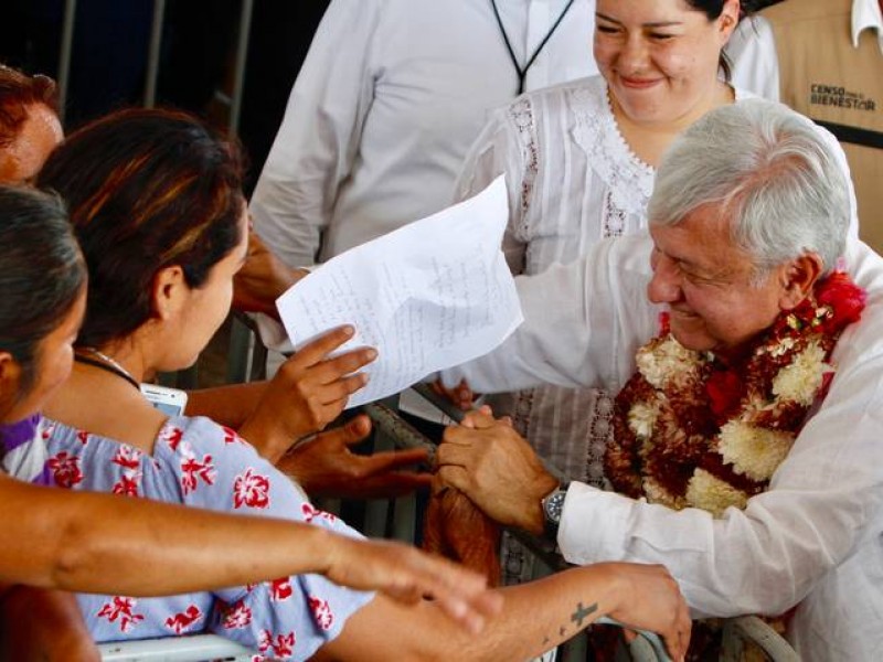 Reportan accidente en caravana del presidente AMLO