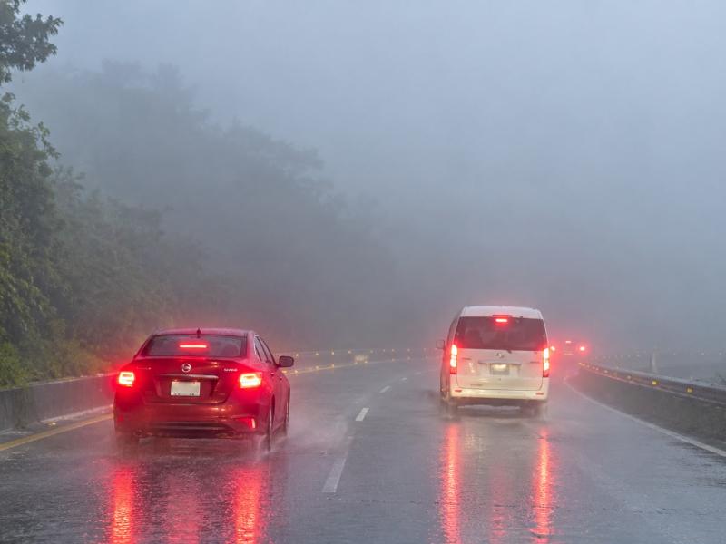 Reportan asaltos armados y robo de autos en Cumbres de Maltrata