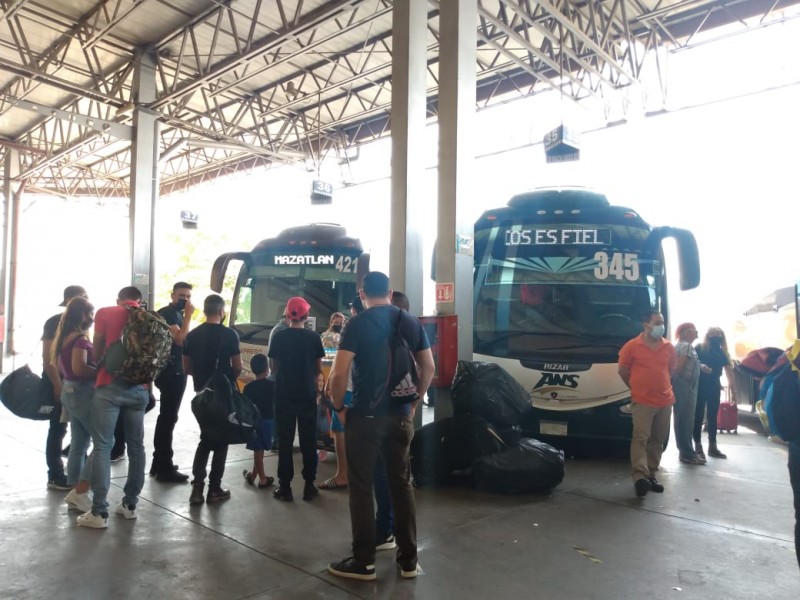 Reportan aumento del 50% de pasajeros en Central de Autobuses