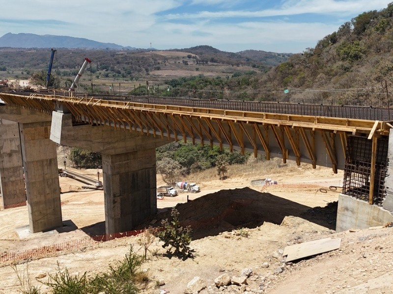 Reportan avance de 87% en obras de autopista Tepic a Vallarta