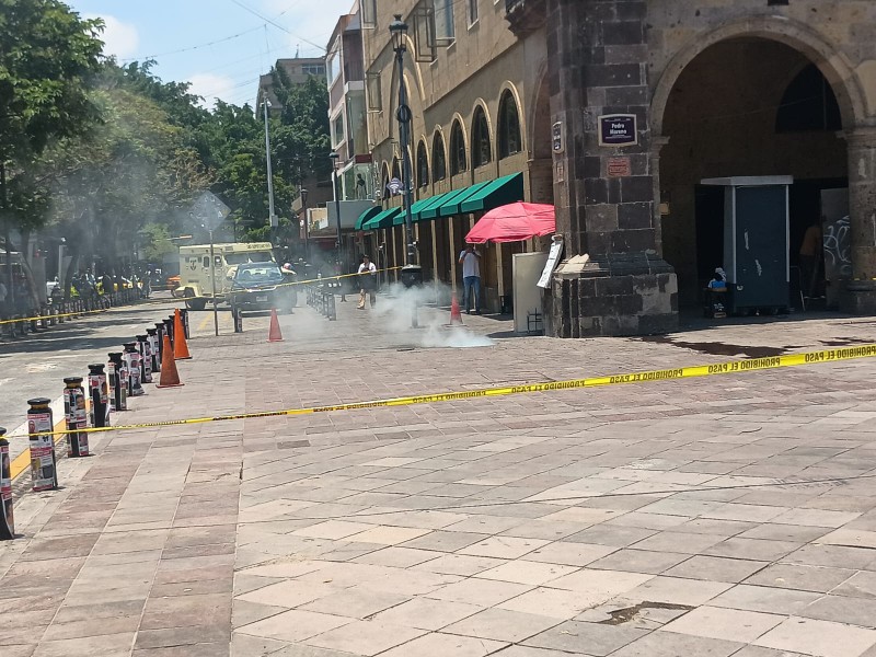 Reportan explosión en instalación de la CFE en el Centro