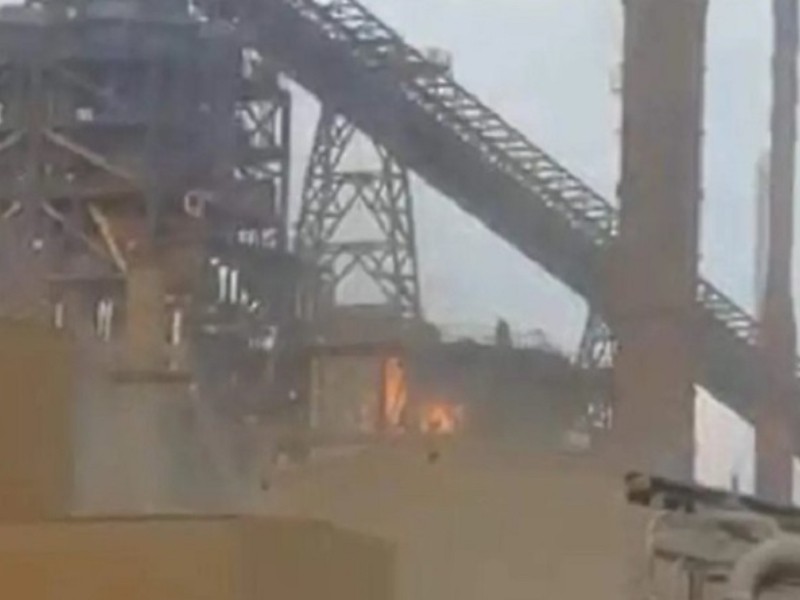 Reportan explosión en planta de acero en Lázaro Cárdenas