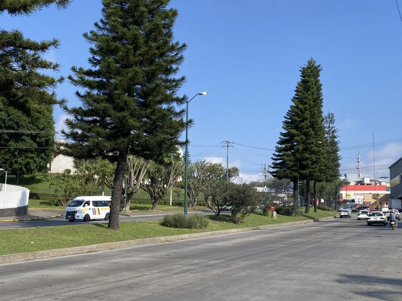 Reportan fallas en alumbrado de Lázaro Cárdenas, por Plaza Cristal