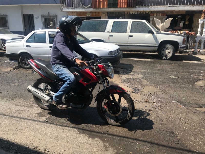 Reportan fuga de agua en la 2 0riente y 9