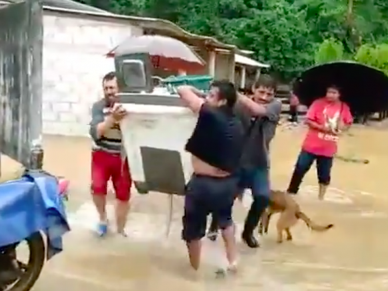 Reportan inundación en San Francisco La Paz, Chimalapa, Oaxaca