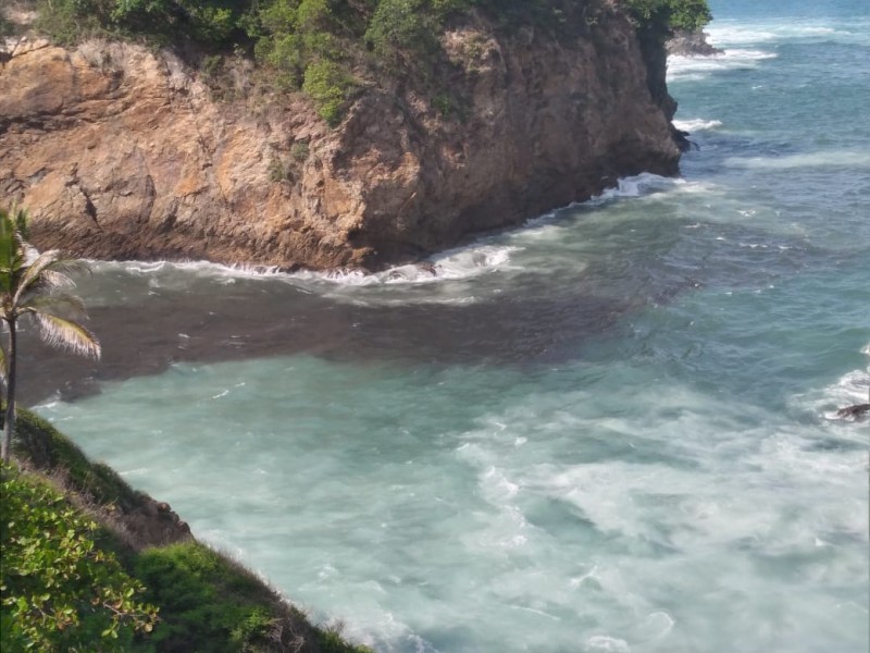 Reportan otro vertimiento de aguas negras en Acapulco