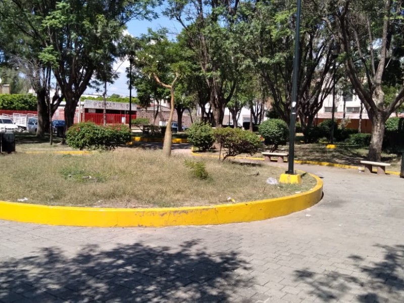 Reportan Plaza del Mariachi en mal estado