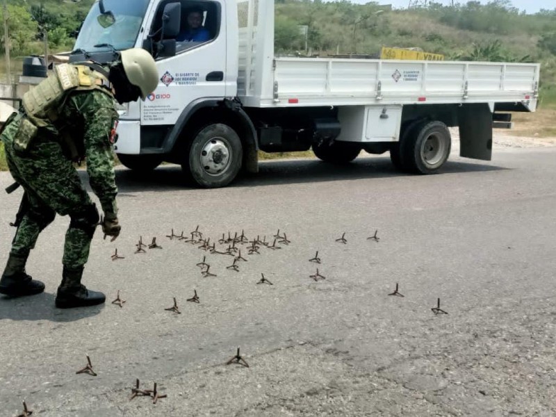 Reportan poncha llantas en la Tuxpan - Tampico