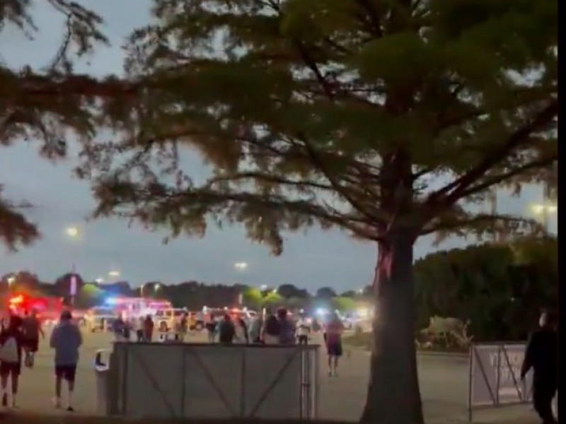 Reportan posible tirador al interior de Six Flags en Illinois