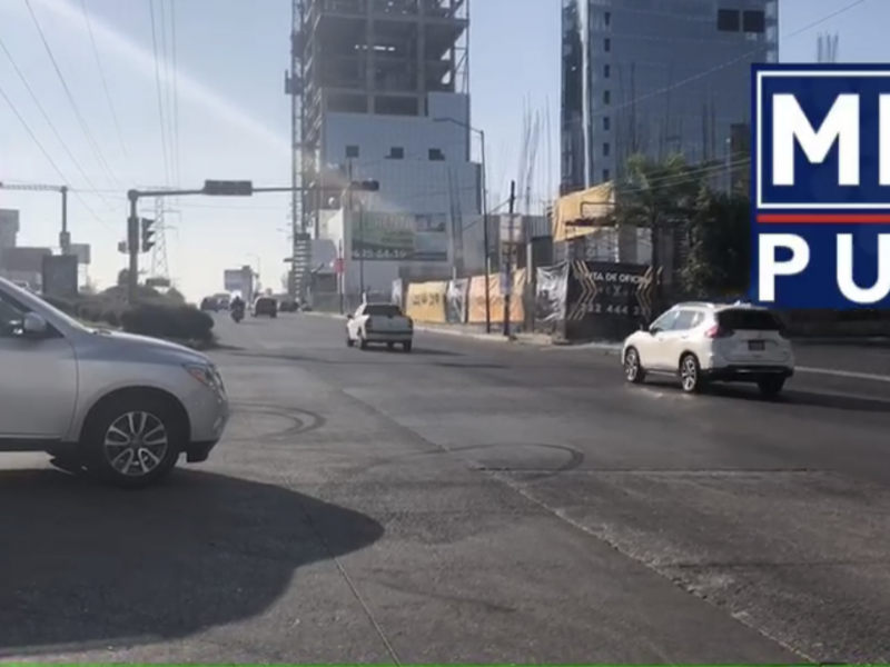 Reportan semáforos descompuestos en Boulevard Las Torres