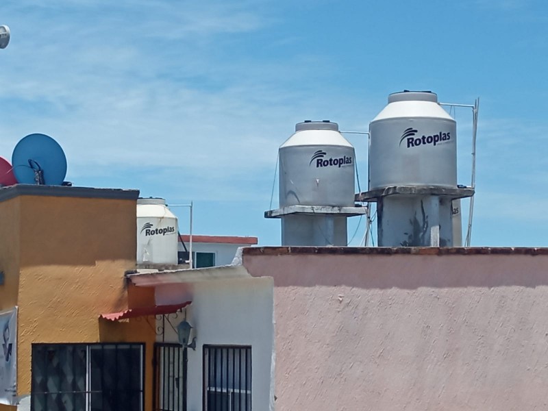 Reportan servicio irregular de agua potable en Petrópolis