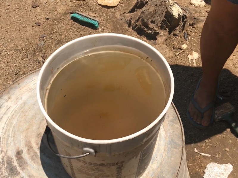 Reportan suministro de agua contaminada en Coacoyul