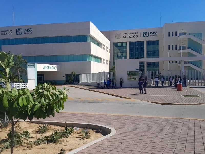 Reportan suspensión de cirugías por fugas de agua en el Hospital General,Culiacán