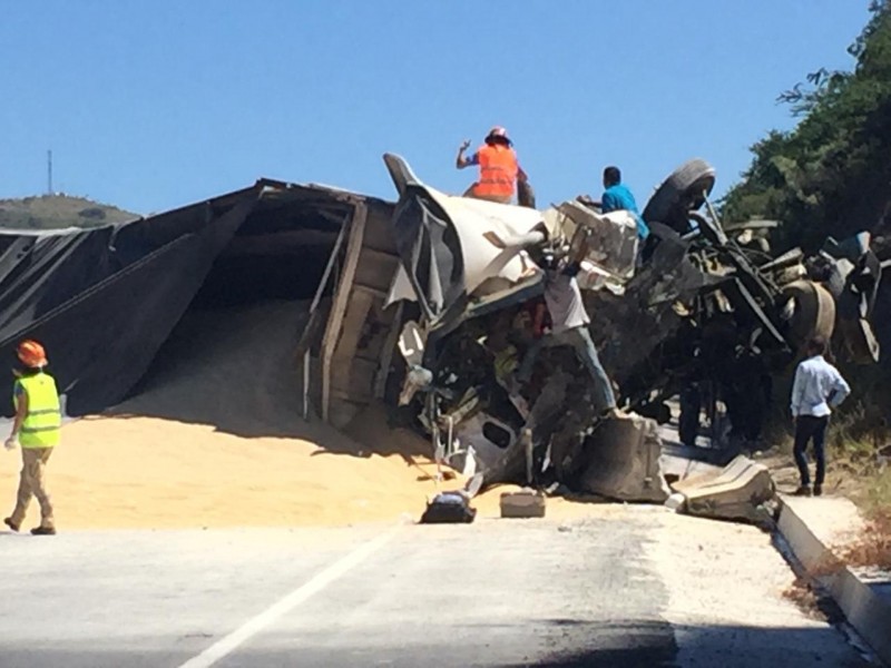 Reportan tercer muerto en autopista Guadalajara Tepic